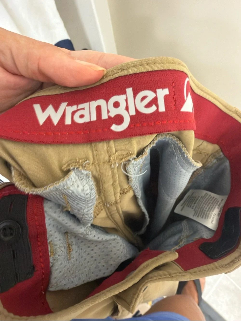 Wrangler Boy’s All Terrain UPF 50 Straight Leg Elmwood Khaki Cargo Pants EUC 16